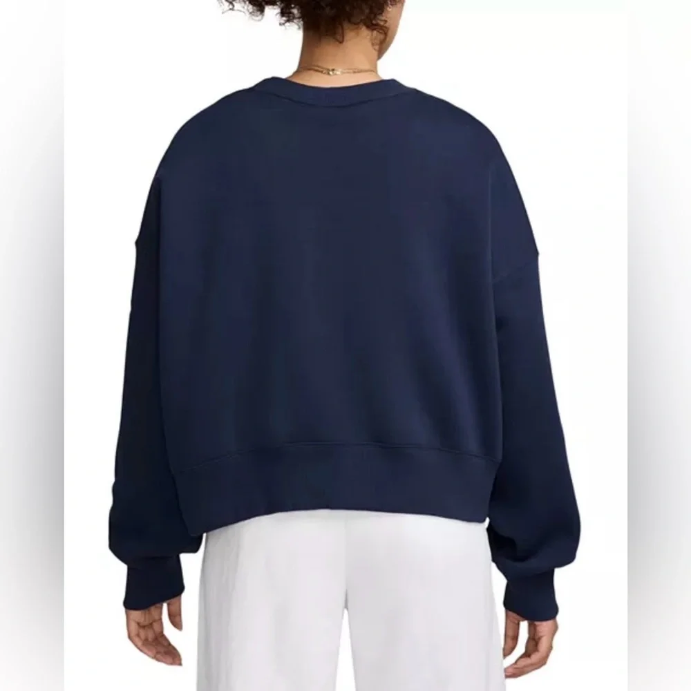 Nike Sportswear Phoenix Fleece
Women's Over-Oversized Crew-Neck Sweatshirt - Picture 2 of 5